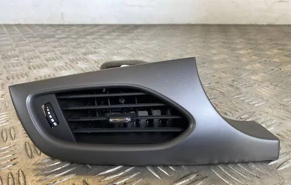 Opel Astra K Dashboard side air vent grill/cover trim 39079603 01042017 0907300003