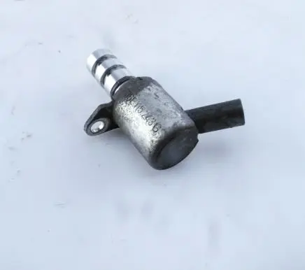 Audi A6 S6 C7 4G Camshaft vanos timing valve 06E115243G