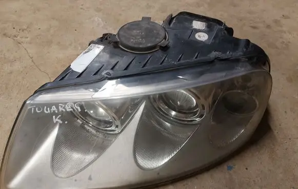 Volkswagen Touareg I Headlight/headlamp 3D0909157