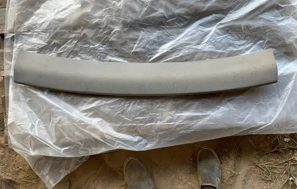 (D)pillar trim (top)