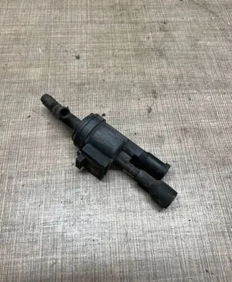 Mercedes-Benz C W203 Valve vacuum 0025401497 48B43625B00