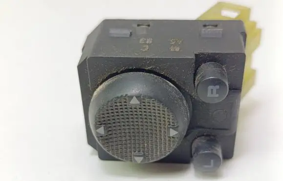 Volkswagen Golf III Wing mirror switch 1H0959565