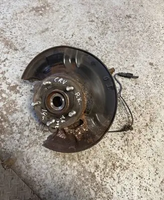 Honda CR-V Front wheel hub