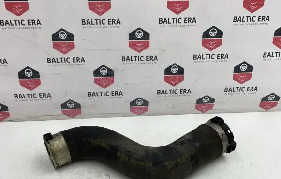 BMW 1 F20 F21 Intercooler hose/pipe 8518474 11884414