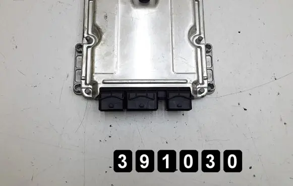 Citroen C5 Engine control unit/module