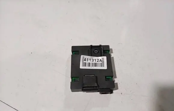 Mercedes-Benz A W169 Antenna control unit A1698200475