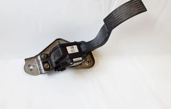 Hyundai Santa Fe Accelerator throttle pedal BCN0228A2B900