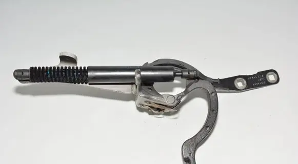 BMW 5 F10 F11 Tailgate/trunk/boot hinge 7206639 7210557