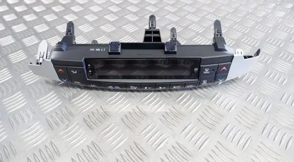 Lexus CT 200H Climate control unit 5590076030