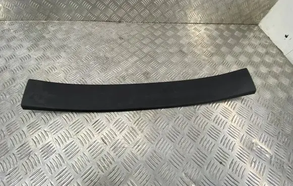 Audi A7 S7 4G Trunk/boot trim cover 4G8867606A 4G8867695