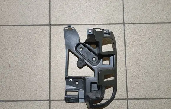 Peugeot 5008 II Rear bumper mounting bracket 9829975480