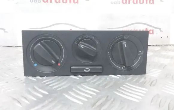 Volkswagen PASSAT B5 Climate control unit 1J0819045G