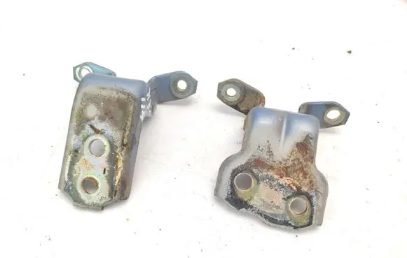 Suzuki Liana Front door hinge set ZE9D05