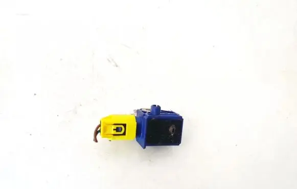 Mercedes-Benz E W212 Airbag deployment crash/impact sensor a2128204926 5wk43872