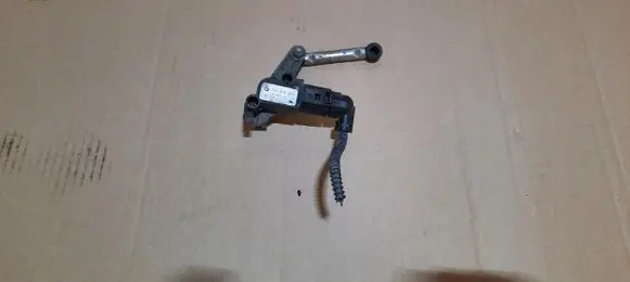 Audi Q7 4L Headlight/headlamp level sensor 7P0616213