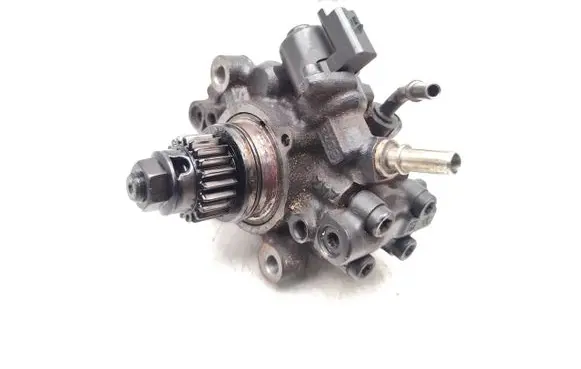 Nissan Navara D23 Fuel injection high pressure pump 167001930R A2C97864000