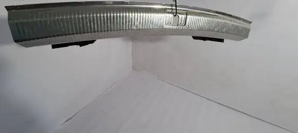 Trunk/boot sill cover protection