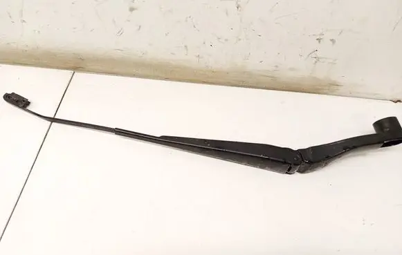 Opel Insignia B Front wiper blade arm 