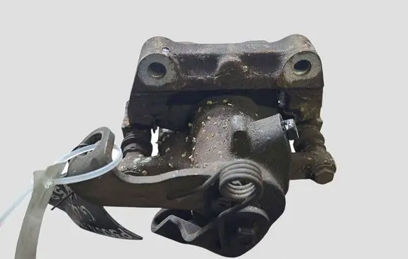 Peugeot 3008 I Rear brake caliper