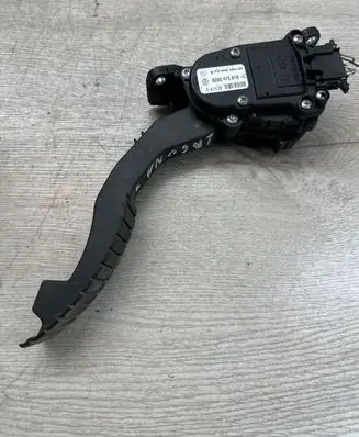 Renault Laguna II Accelerator throttle pedal 8200415818C 6PV00908500