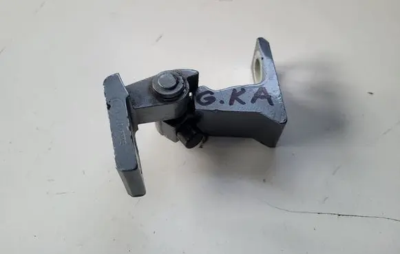 Skoda Superb B8 (3V) Rear door lower hinge 8X0831403E