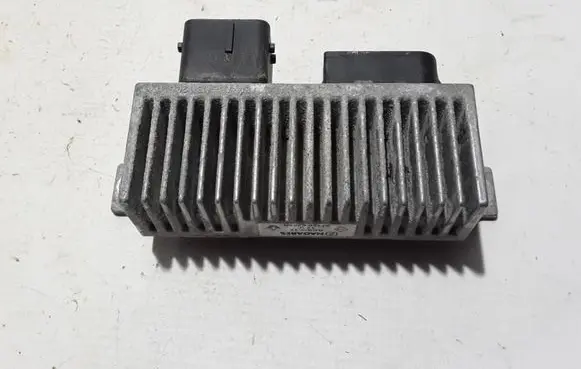 Renault Trafic III (X82) Glow plug pre-heat relay 271206395R