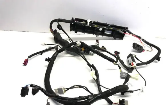 Tesla Model Y Tailgate/trunk wiring harness 161668900E