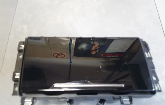 Audi Q8 Glove box 4M8862533