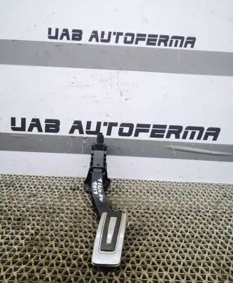 Volkswagen Tiguan Accelerator throttle pedal 5Q2723503D