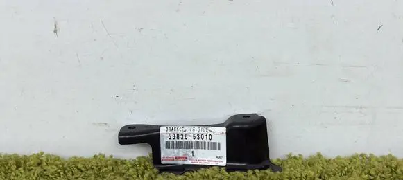 Lexus IS 220D-250-350 Fender mounting bracket 53836-53010