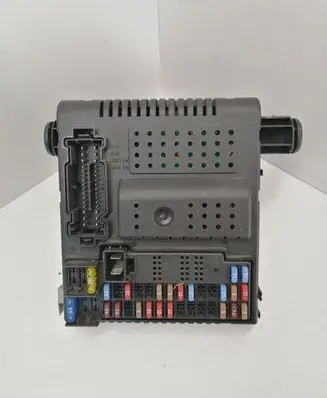 Volvo XC90 Fuse module 30786476