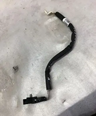 Mercedes-Benz C W206 Positive cable (battery)