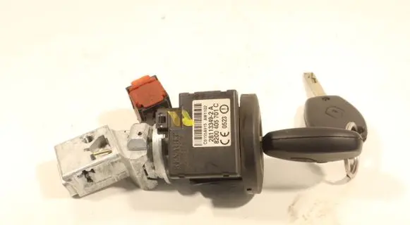 Renault Kangoo II Ignition lock 8200405701C