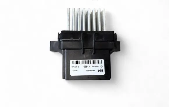Chrysler Pacifica Heater blower motor/fan resistor W0591002 F011500130 160518