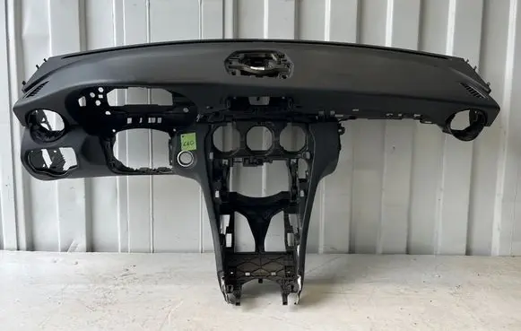 Mercedes-Benz C W205 Dashboard A2056801287