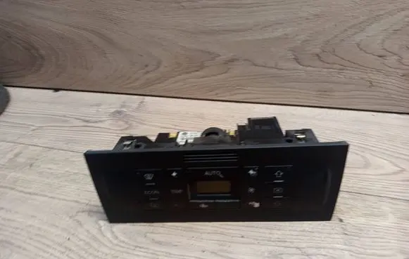 Audi A3 S3 8P Climate control unit 8L0820043H 0105H0055PR 5HB00818410