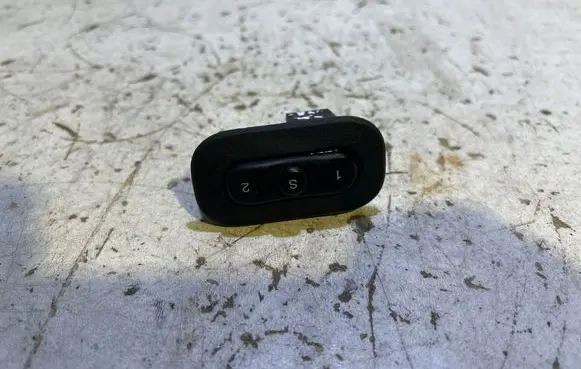 Jeep Grand Cherokee Seat memory switch 5JF97TRMAC 41012201 5013VWW80153