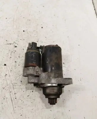 Volkswagen Golf V Starter motor