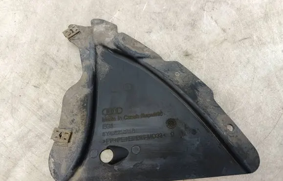 Audi A3 8Y Front bumper skid plate/under tray 8Y4825218