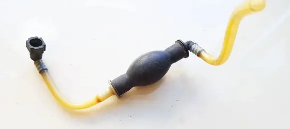 Mitsubishi Lancer Mechanical fuel pump 