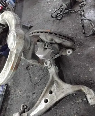 Mercedes-Benz ML W166 Front wheel hub spindle knuckle