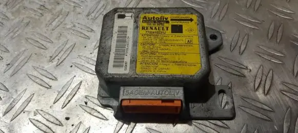 Renault Scenic I Airbag control unit/module 7700415231j 550509900