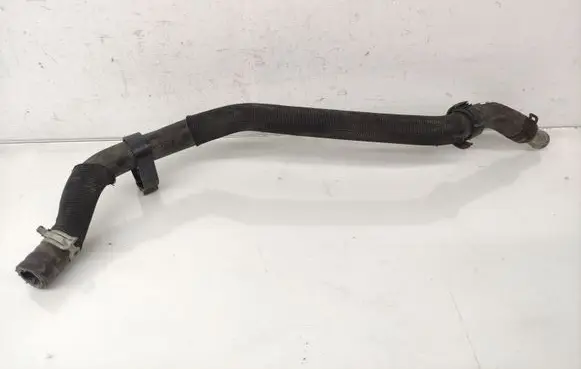 Nissan X-Trail T32 Engine coolant pipe/hose