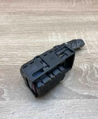 Volkswagen PASSAT B6 Plug wire 07Z906379A 1355114