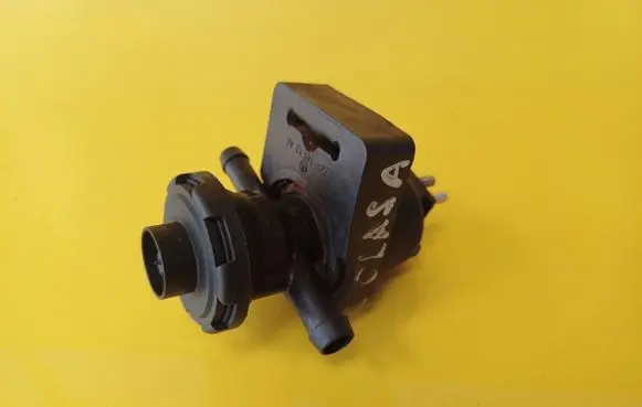 Mercedes-Benz C W202 Turbo solenoid valve 0011409960