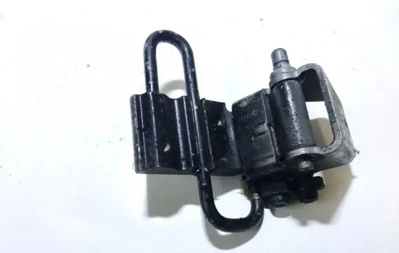 Audi A4 S4 B6 8E 8H Rear door lower hinge 8e0833411