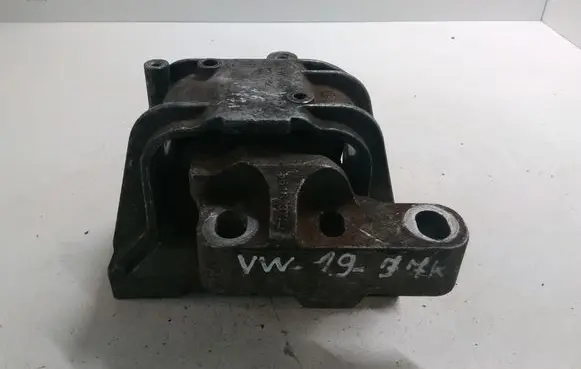 Volkswagen Golf V Engine mount bracket 1K0199262