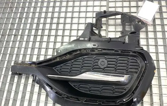 Opel Grandland X Front bumper lower grill