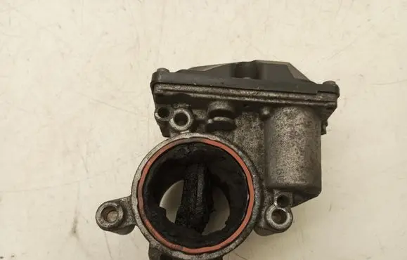 Audi Q3 8U Throttle valve 03L128063R