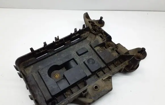Battery box tray